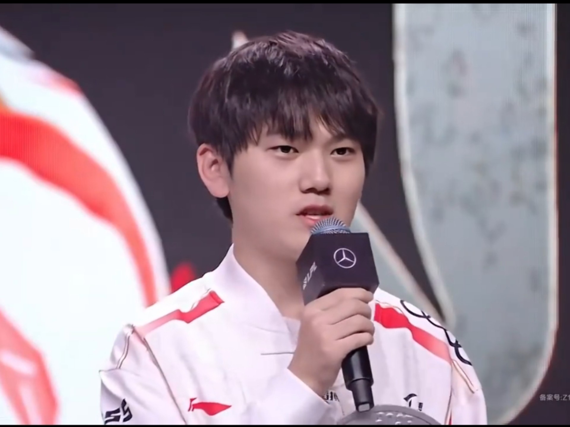 JackeyLove连续十五场比赛得分超过突破纪录，掘金挑战极限！的简单介绍-ky官方官网